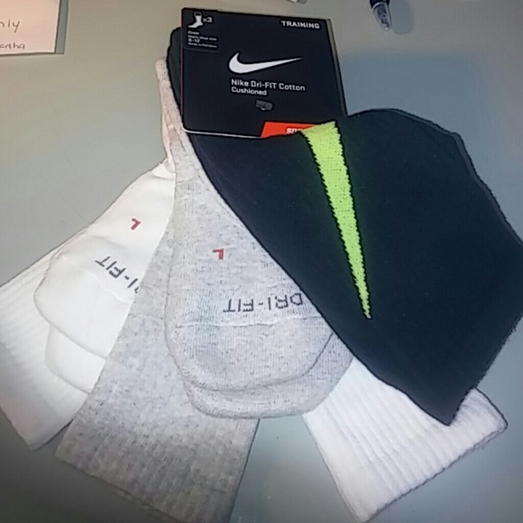 Free with sneakers - Picture 7 of 7